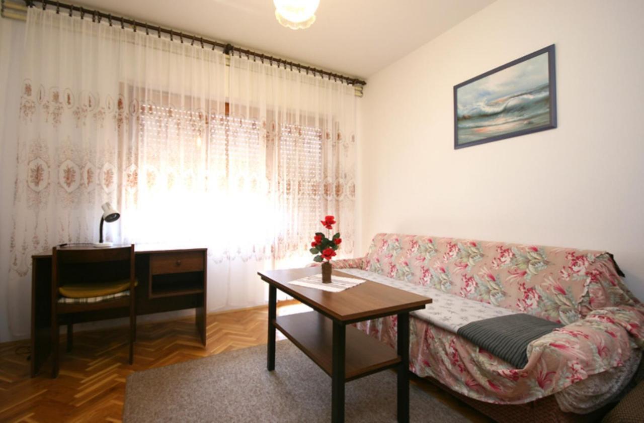 Apartment Anica バスカ エクステリア 写真